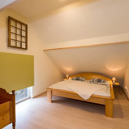 Haus Eifelsonne Apartment *